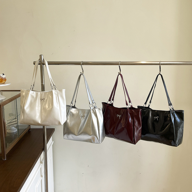Retro Large Casual Soft Tote B - огляд і ціна Interior Design Class
